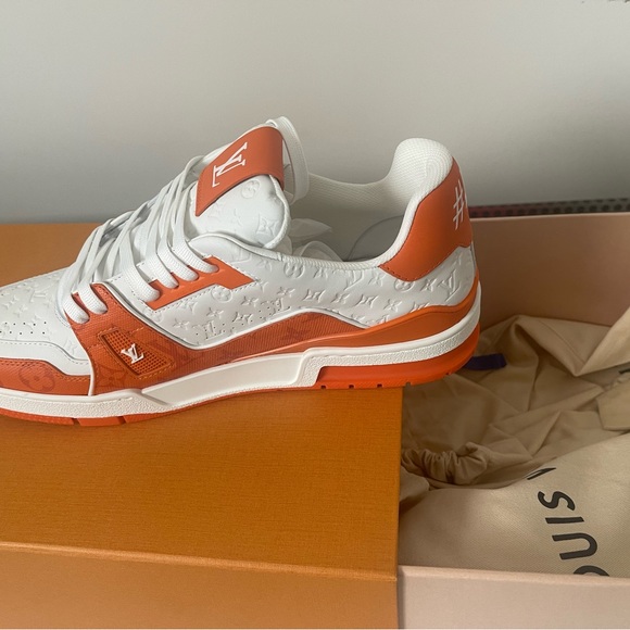 LV  Sneaker I bought it 1 month ago at 1,380$ I never wore it it's in the box. - Picture 2 of 7